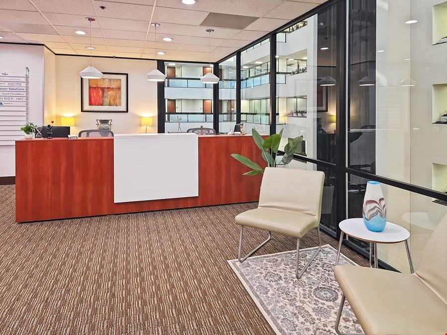 TX, Addison - The Madison