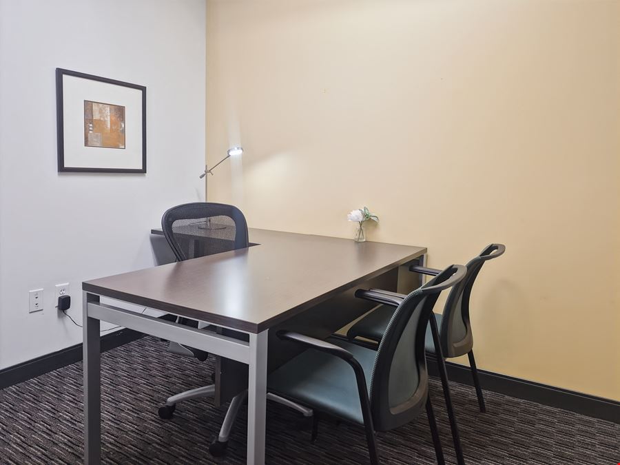 Regus - Louisville - Ormsby III Forest Green