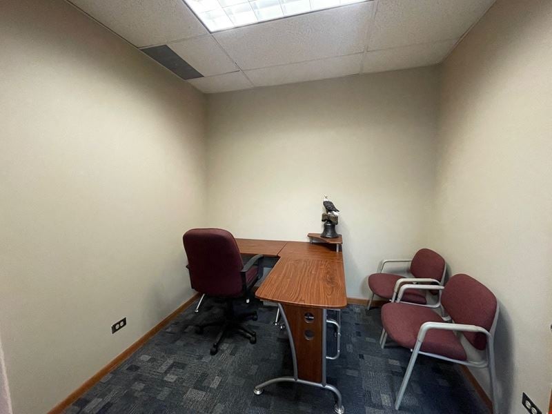 Private Day Office 112