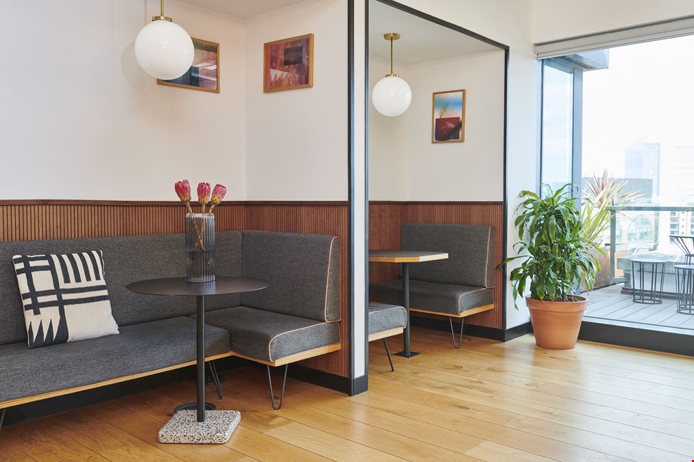 1 St Katharine's Way