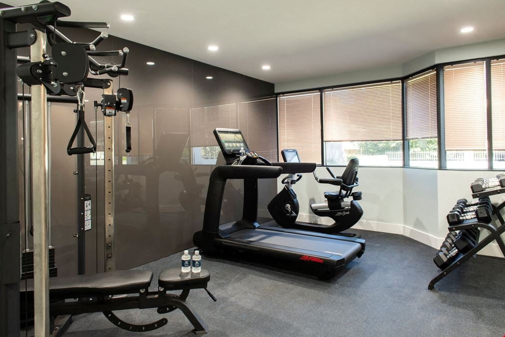 Vanowen Mark LLC - W Executive Suites Warner Center