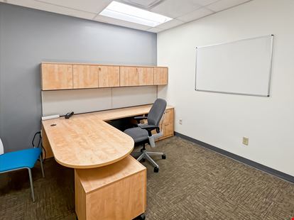 Regus - Bowling Green - 922 State Street