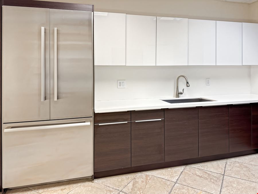 Regus - Hollywood - North Ocean Dr