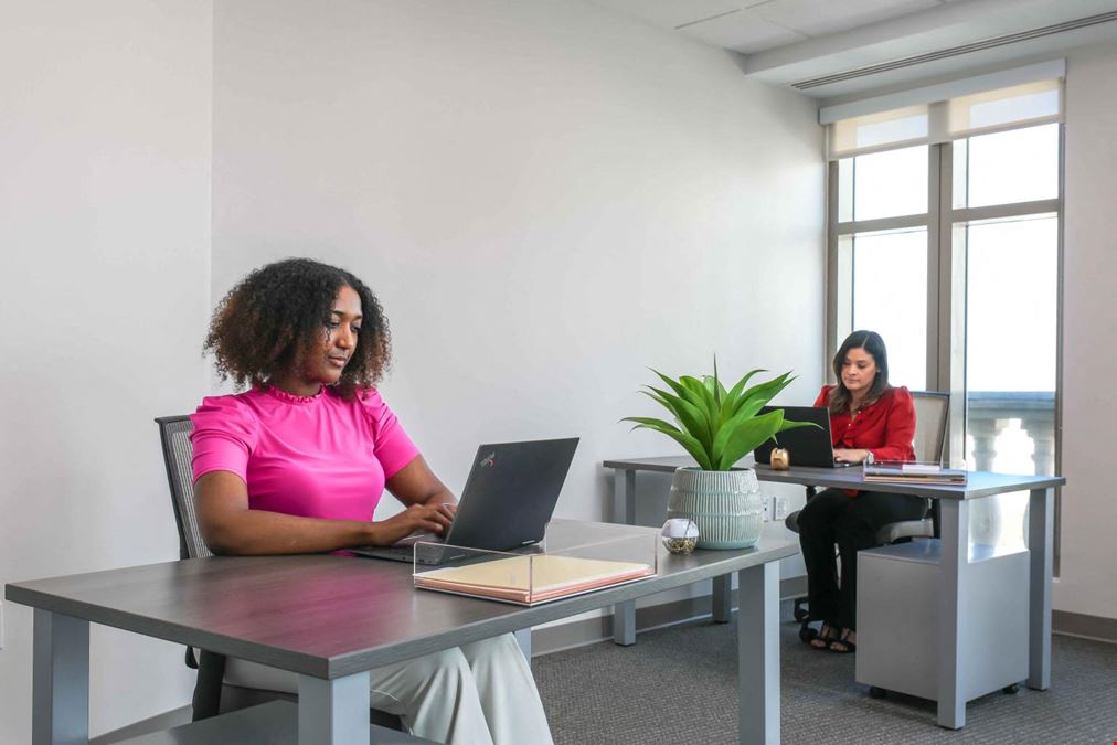 Quest Workspaces - Alhambra Plaza