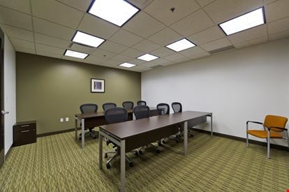 Regus - Des Moines - Hub Tower