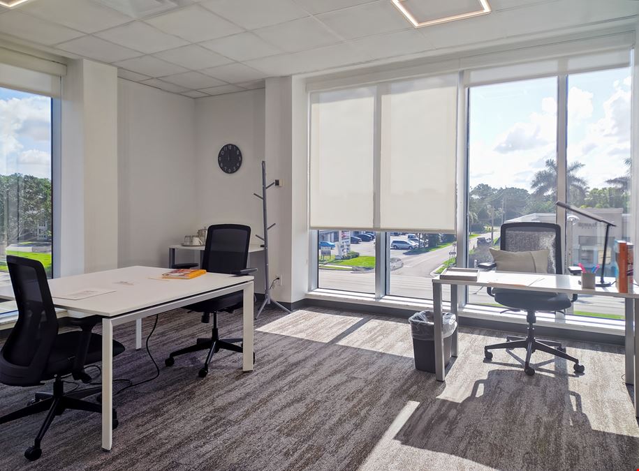 FL, Naples -  3003 Tamiami Trail