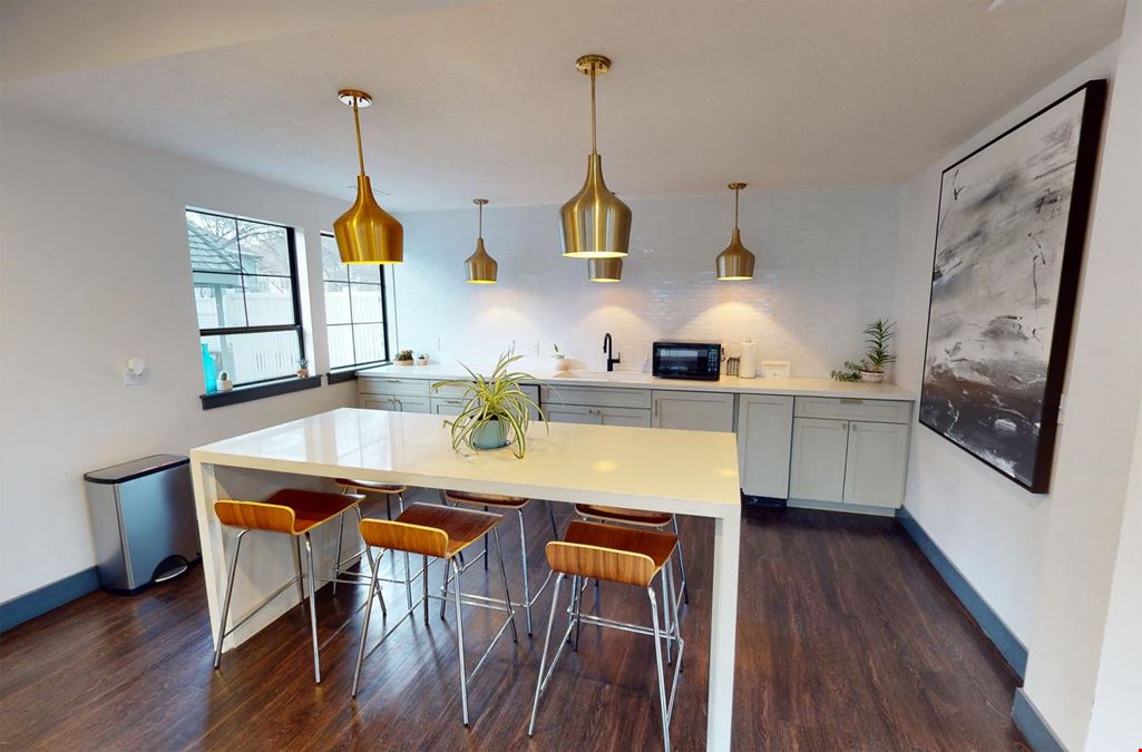 Apt CoWork at Cottonwood Apartments - Open Seating