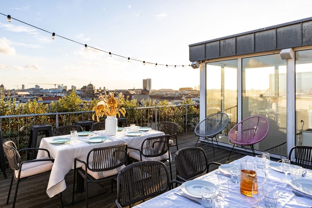 THE GATE BERLIN - ROOFTOP