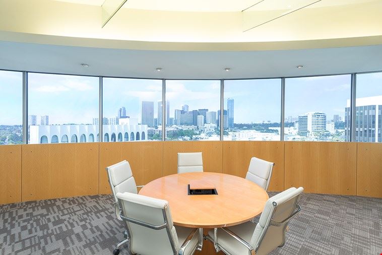 5 Person Meeting Room - Not for Depo's