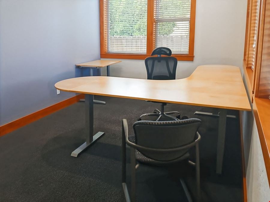 Regus - Medford - National Dr