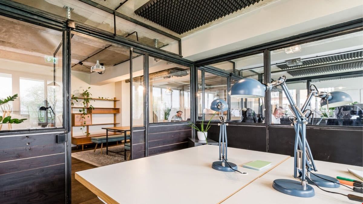 THE GATE BERLIN - TOR 177 Back