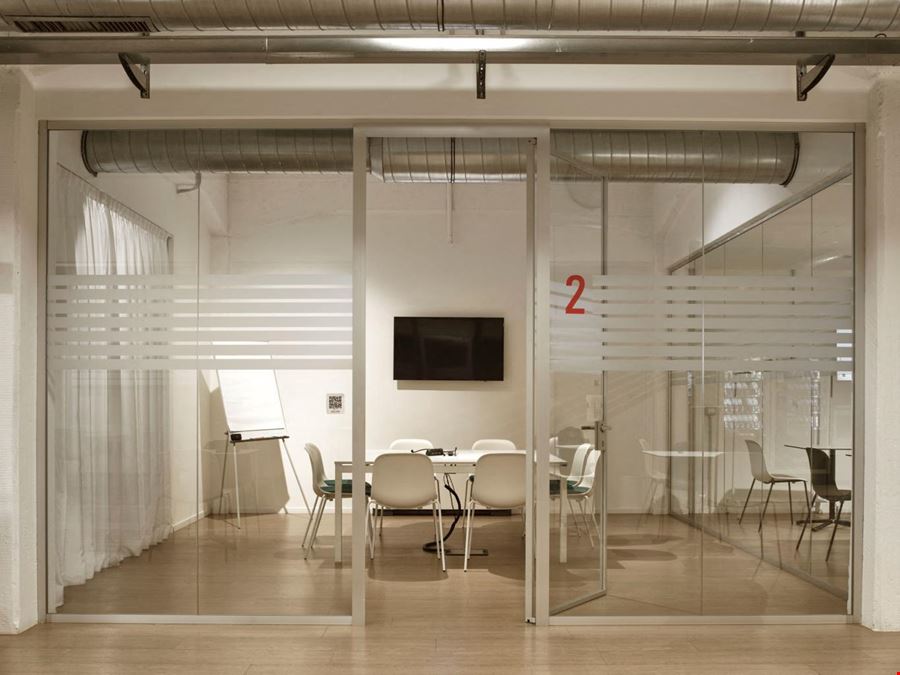 YoRoom Coworking & Office