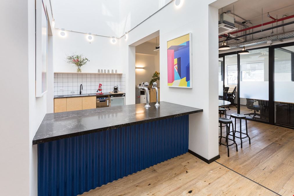 Derech Ha'atzmaut 45