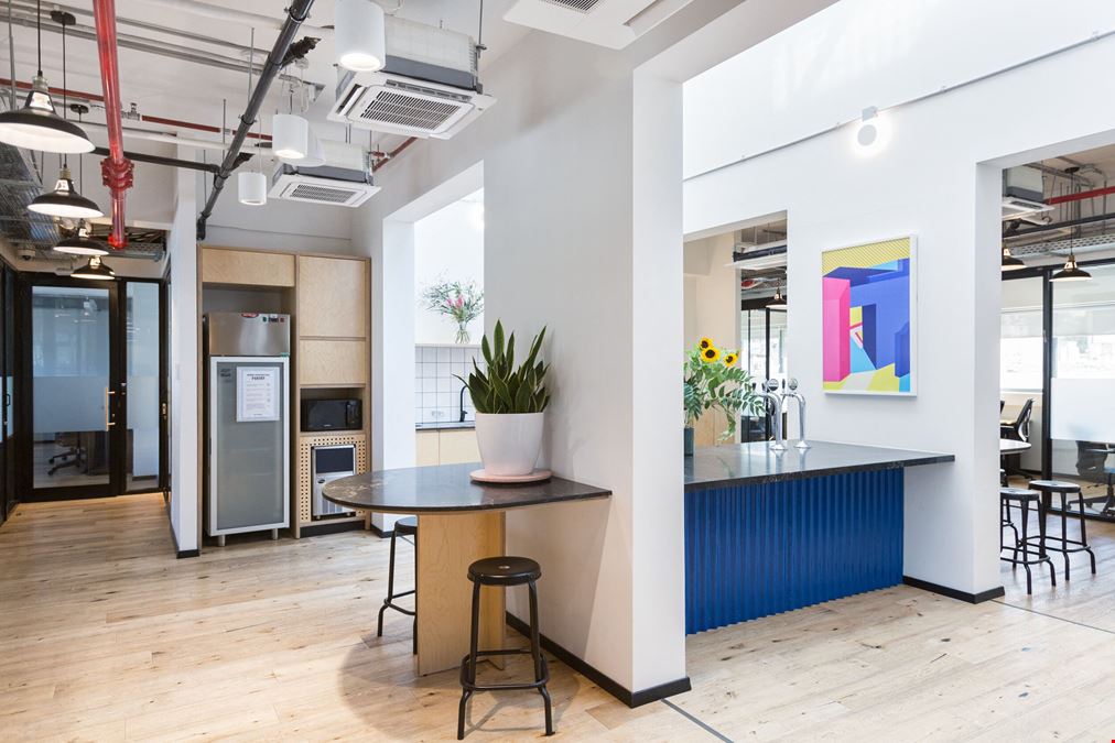 Derech Ha'atzmaut 45