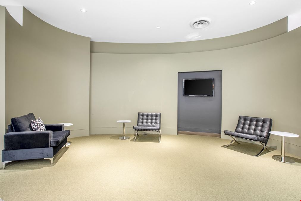 CA, Newport Beach - Dove Street