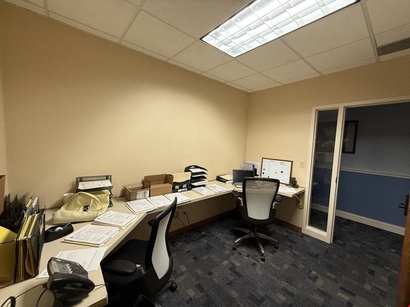 Private Day Office 111