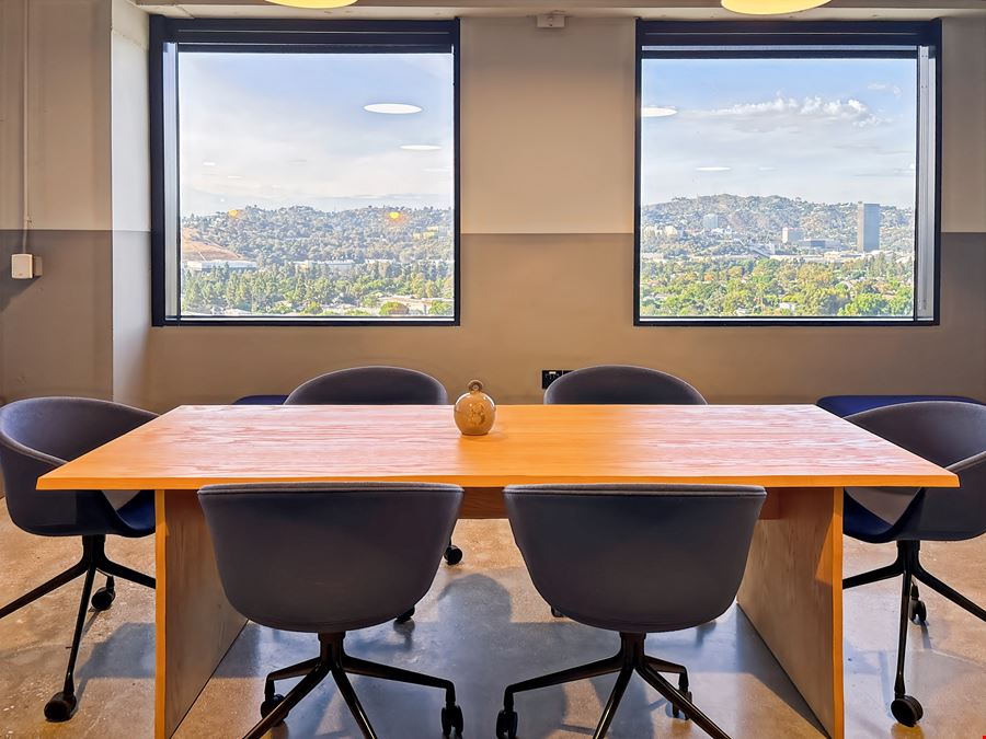 CA, Burbank - The Tower