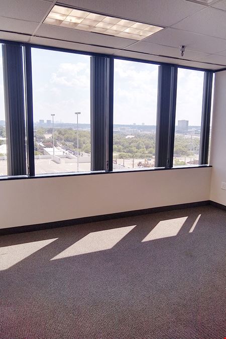 8330-8360 Lyndon B Johnson Fwy