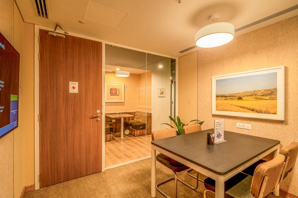 WeWork - Olympia Cyberspace
