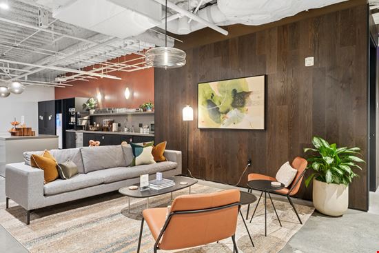 1100 Dexter Avenue North