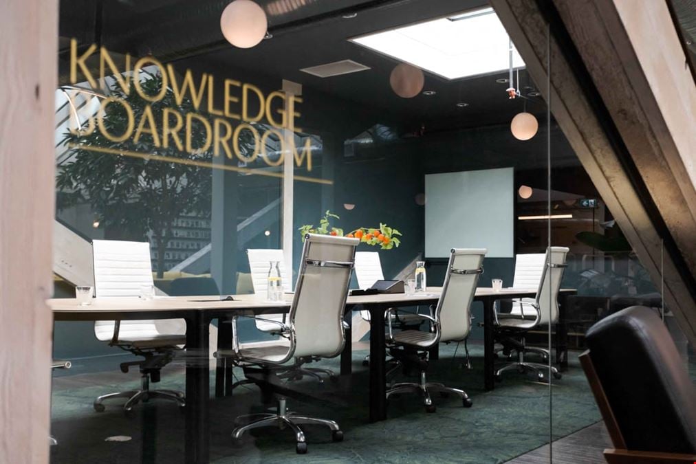 Knowledge Boardroom