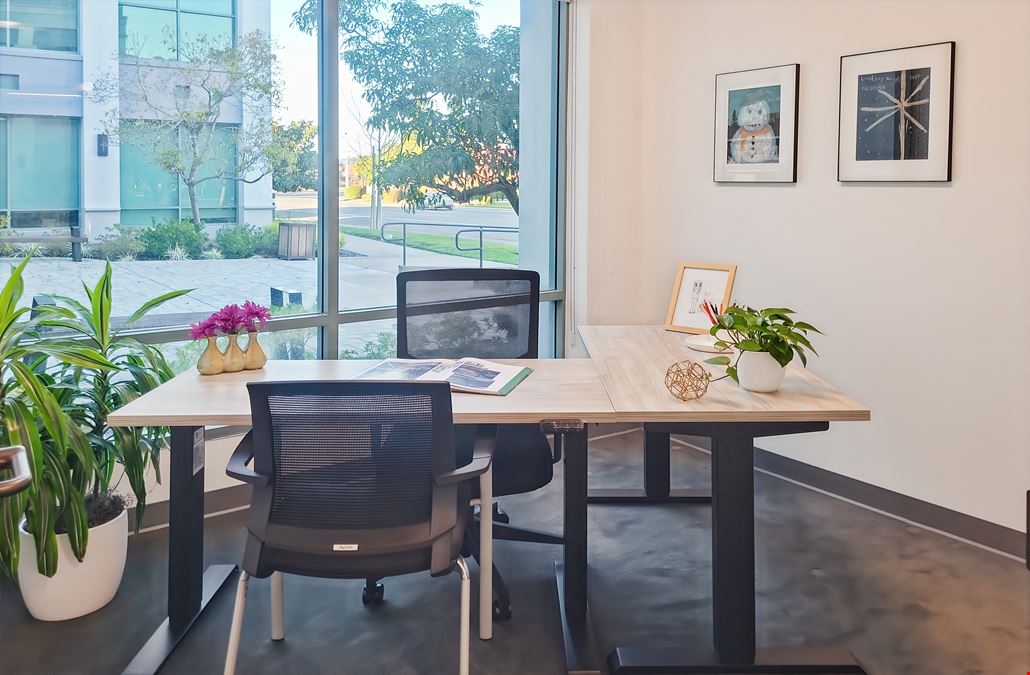 CA, Novato - Bel Marin Keys Blvd