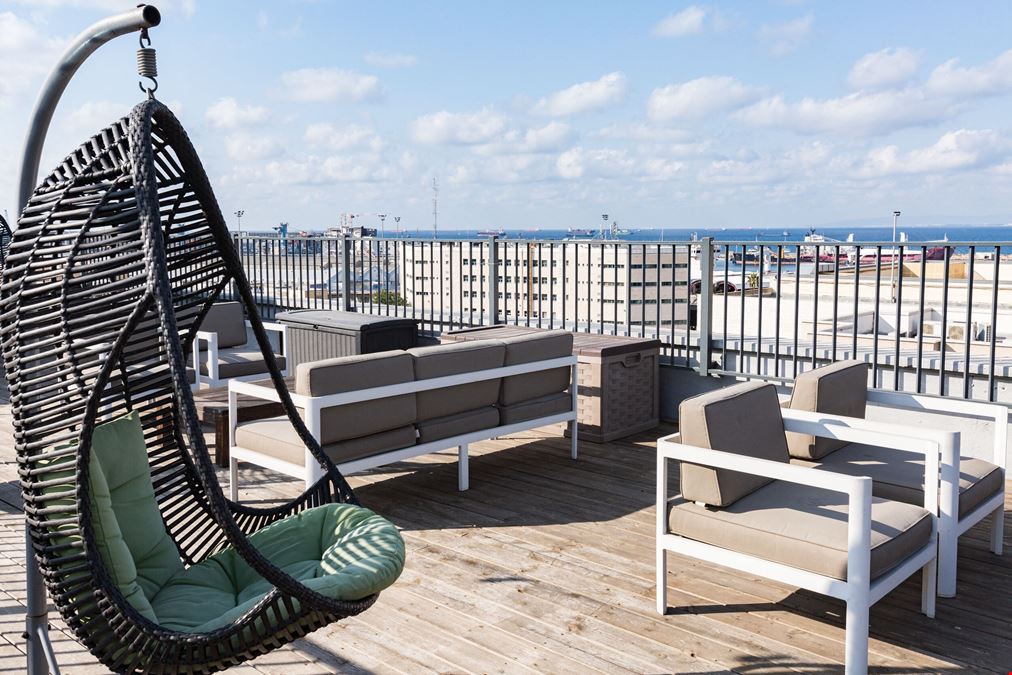 Derech Ha'atzmaut 45