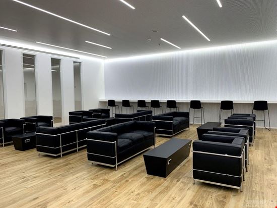 Preview of Prima Vista Lounge Elmas Airport Main Terminal Office space for Rent in Cagliari