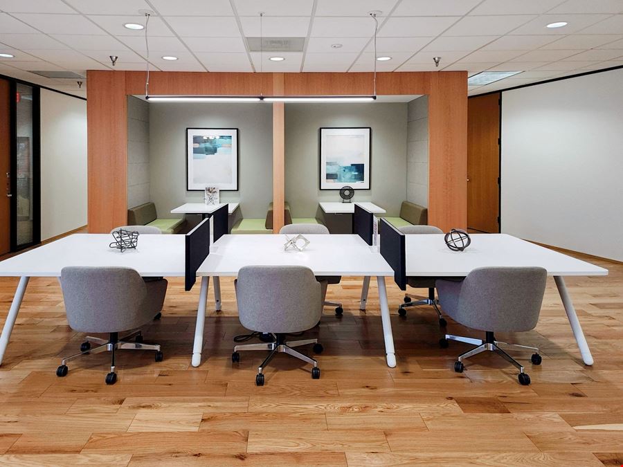 TX, Houston - Park Ten Place