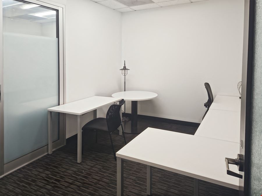 CA, Palo Alto - 4 Palo Alto Square