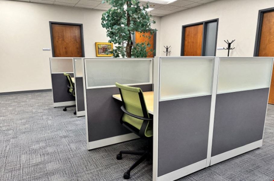 6081 Hamilton Boulevard