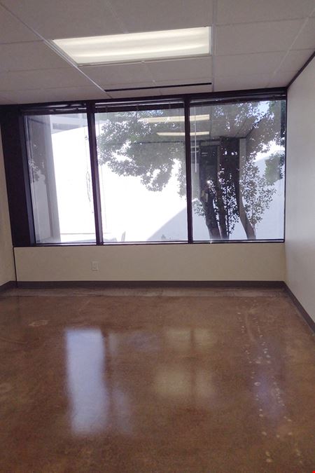 7322-7324 Southwest Freeway