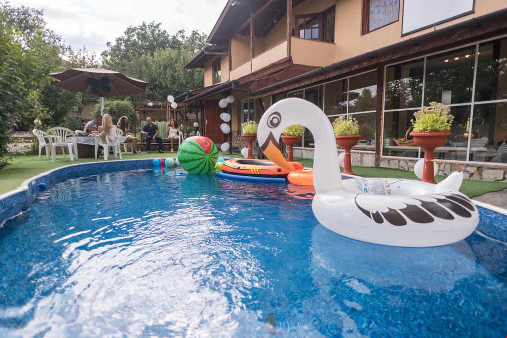 Networking Premium Coworking Space - Networking Premium Working Space - The Villa