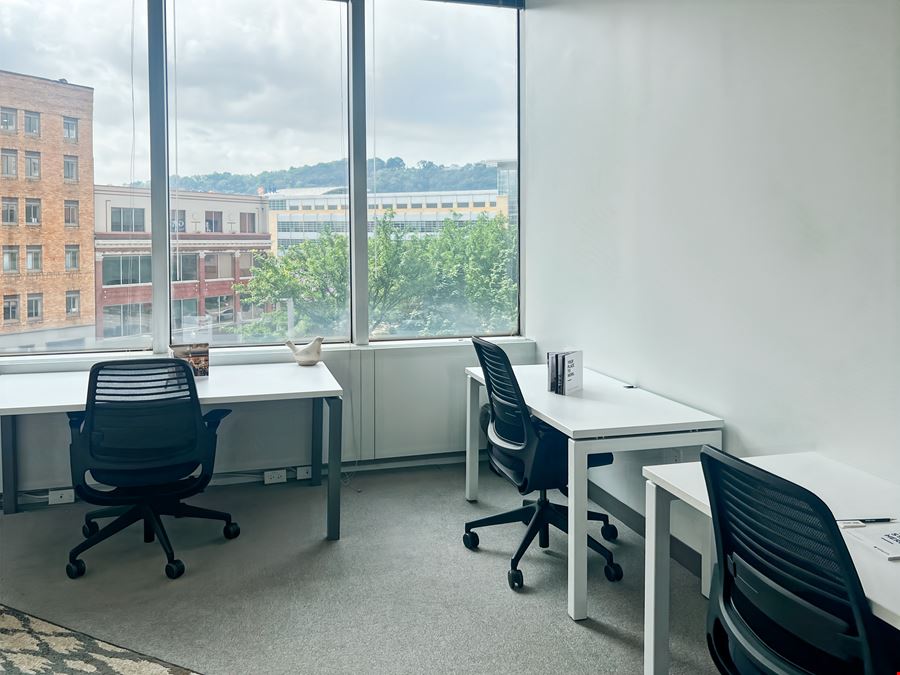 PA, Pittsburgh - Spaces One Oxford