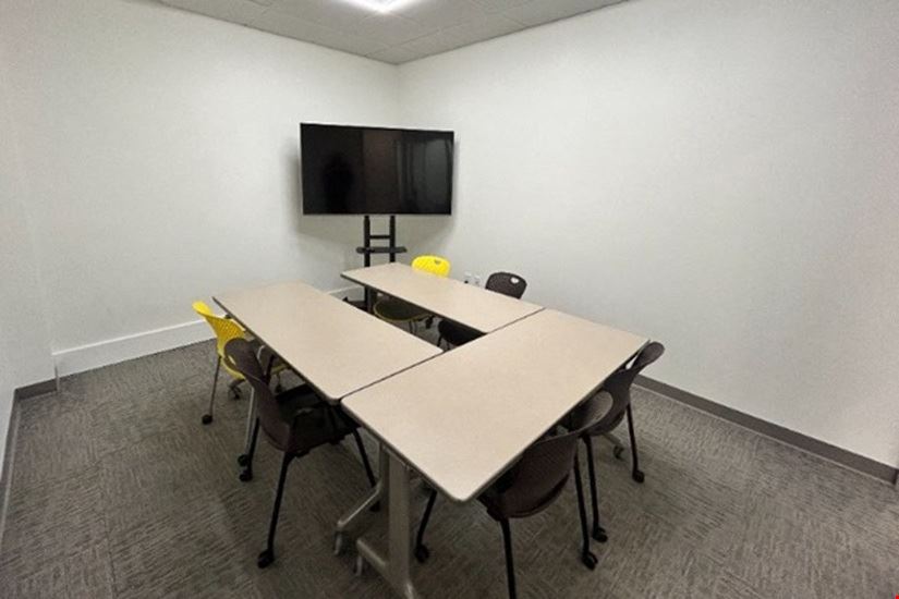 Meeting Room 324