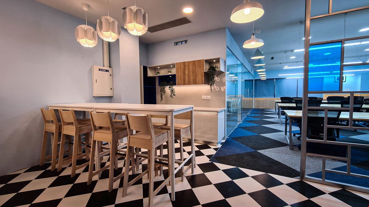 Bhive Workspace - HoneyKomb AKR TechPark