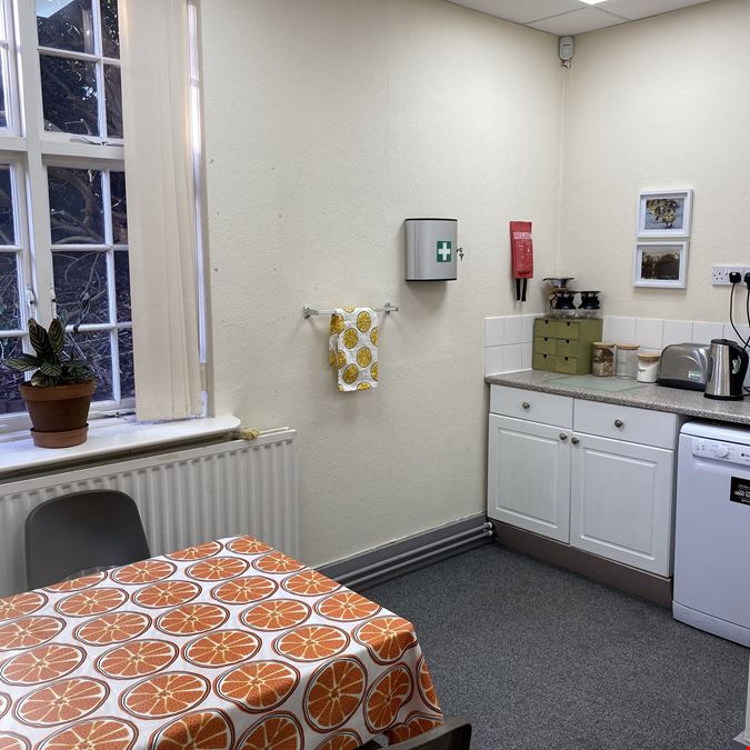 Moor Pool Estate Office - coworking and meeting space