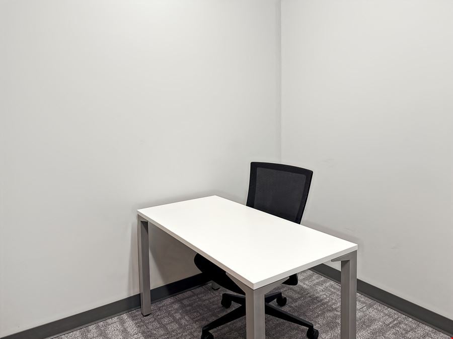 Regus - Wauwatosa - Honey Creek Corporate Center