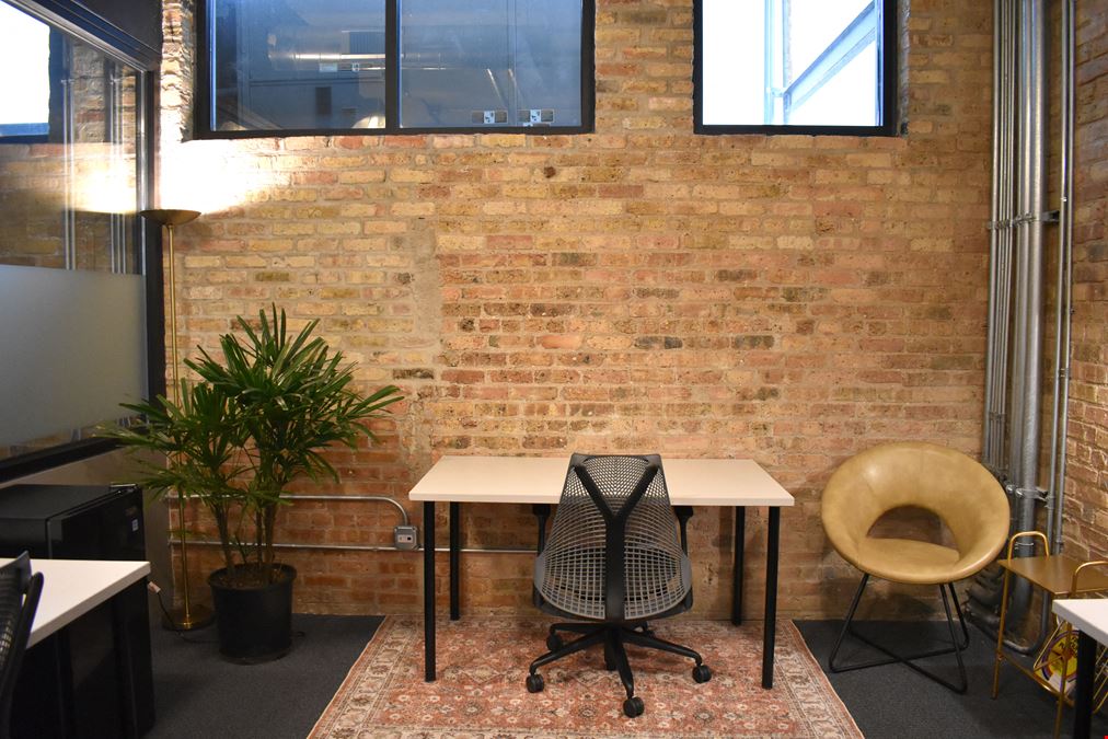 4-6 Person Office