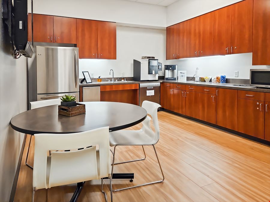 TX, Cedar Hill - Uptown Village