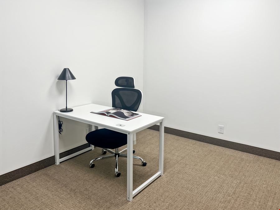Regus - Chardon - 7th Ave