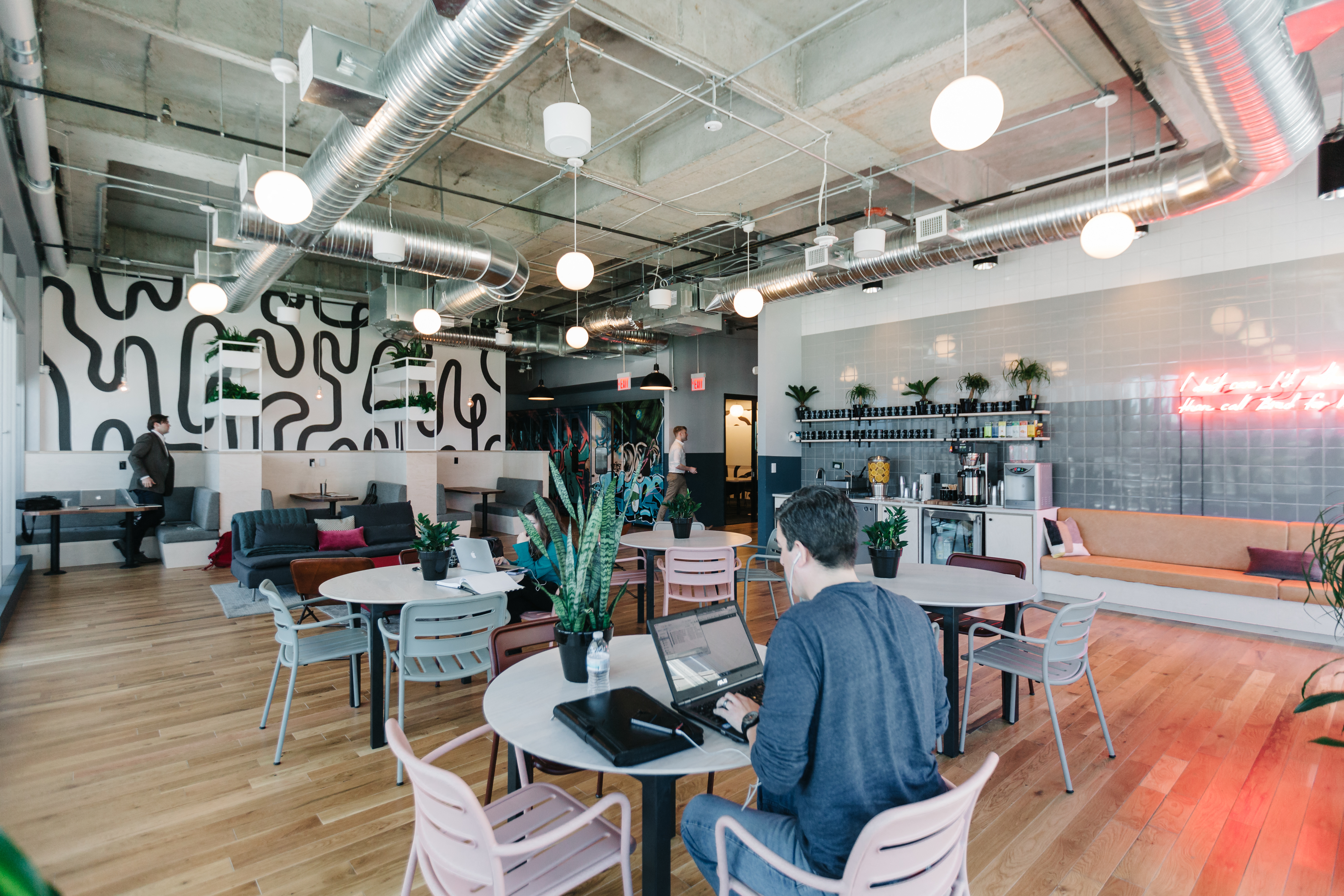 Shared workspaces at WeWork - 1920 McKinney Ave | CoworkingCafe