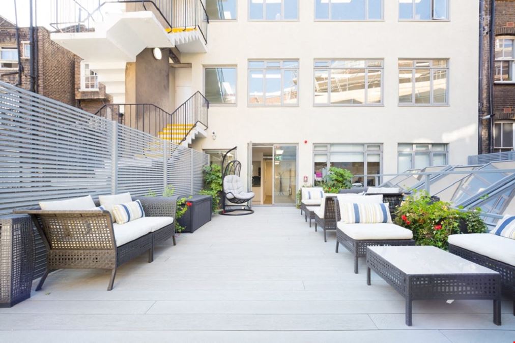 Landmark: Newman - Goodge Street