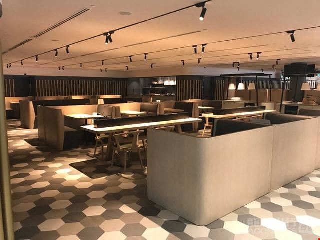 Blossom - Sats & Plaza Pemium Lounge Changi Airport Terminal 4