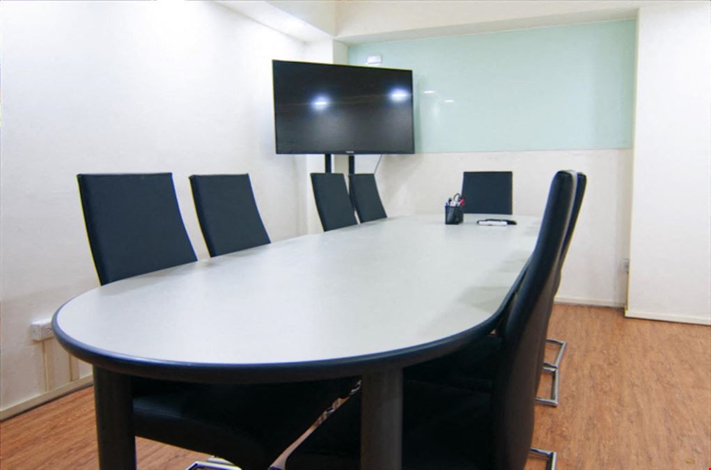 KING SPACE-Main Station Center