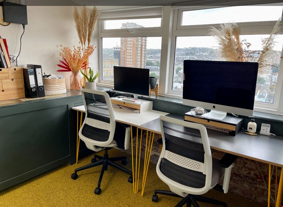 Wrap Space LTD - 83 Queens Road