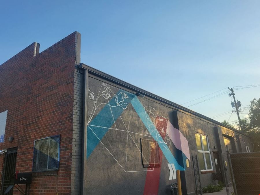 Birch Road - The Highlands Clubhouse