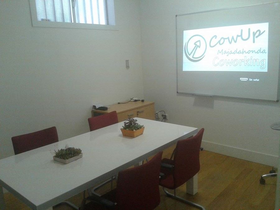 CowUp Majadahonda Coworking