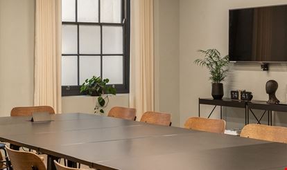 Fora - 7 Stratford Place