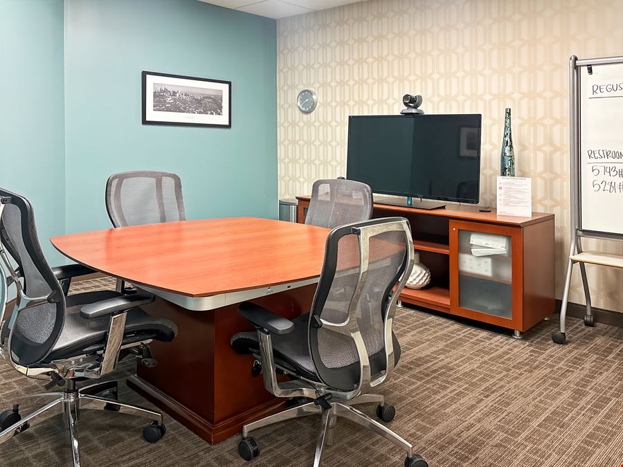 CA, La Palma - Centerpointe